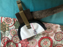 Load image into Gallery viewer, Hound Armoore Style Axe Head Cover