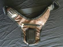 Load image into Gallery viewer, Hound Armoore Style Two Way/Tracker Handheld Holster
